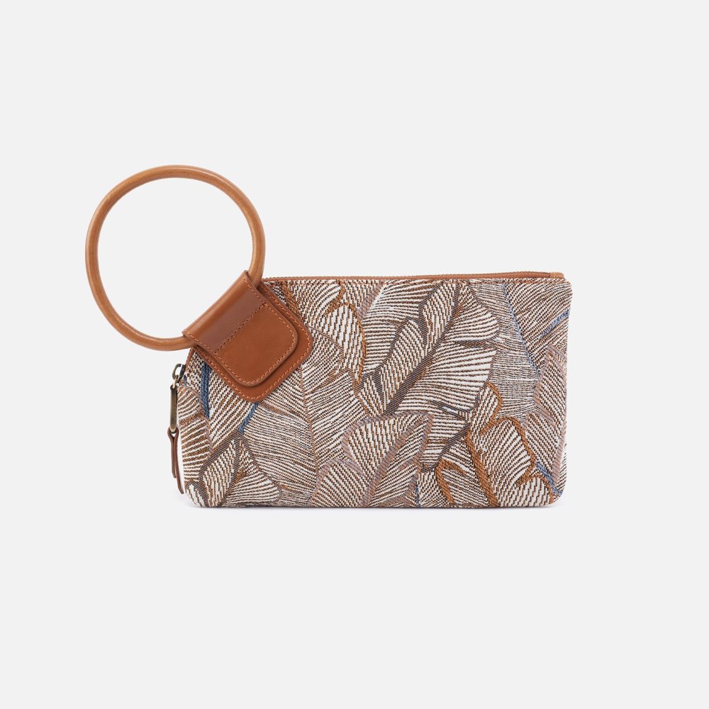 Hobo | Sable Wristlet in Tapestry Fabric With Leather Trim - Feather Tapestry