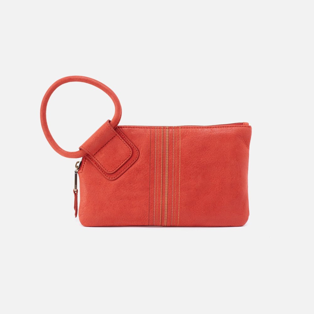 Hobo | Sable Wristlet in Buffed Leather - Chili