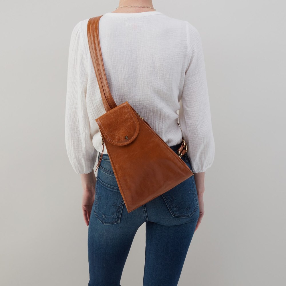 Hobo | Betta Backpack in Polished Leather - Truffle - Click Image to Close