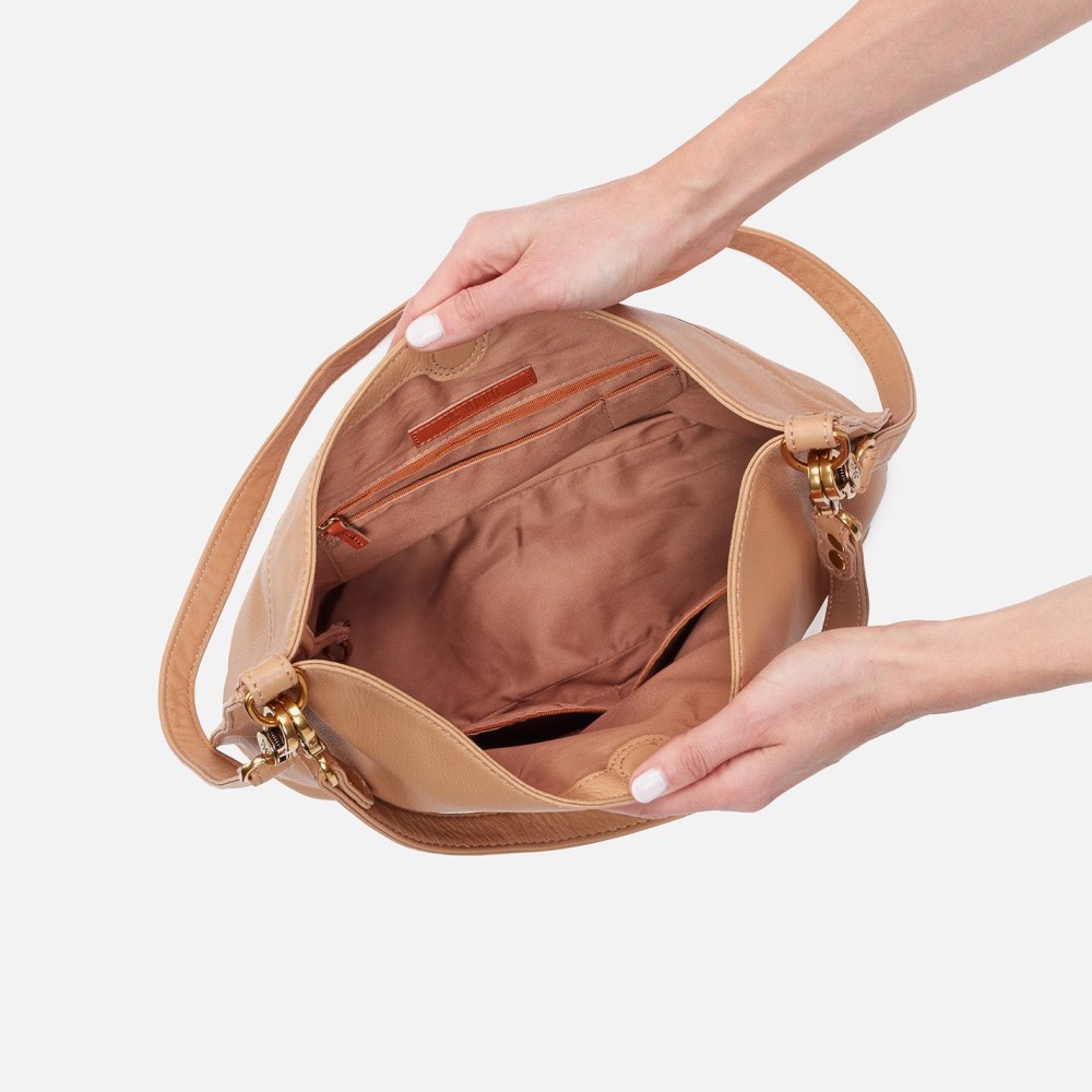 Hobo | Pier Shoulder Bag in Pebbled Leather - Sandstorm
