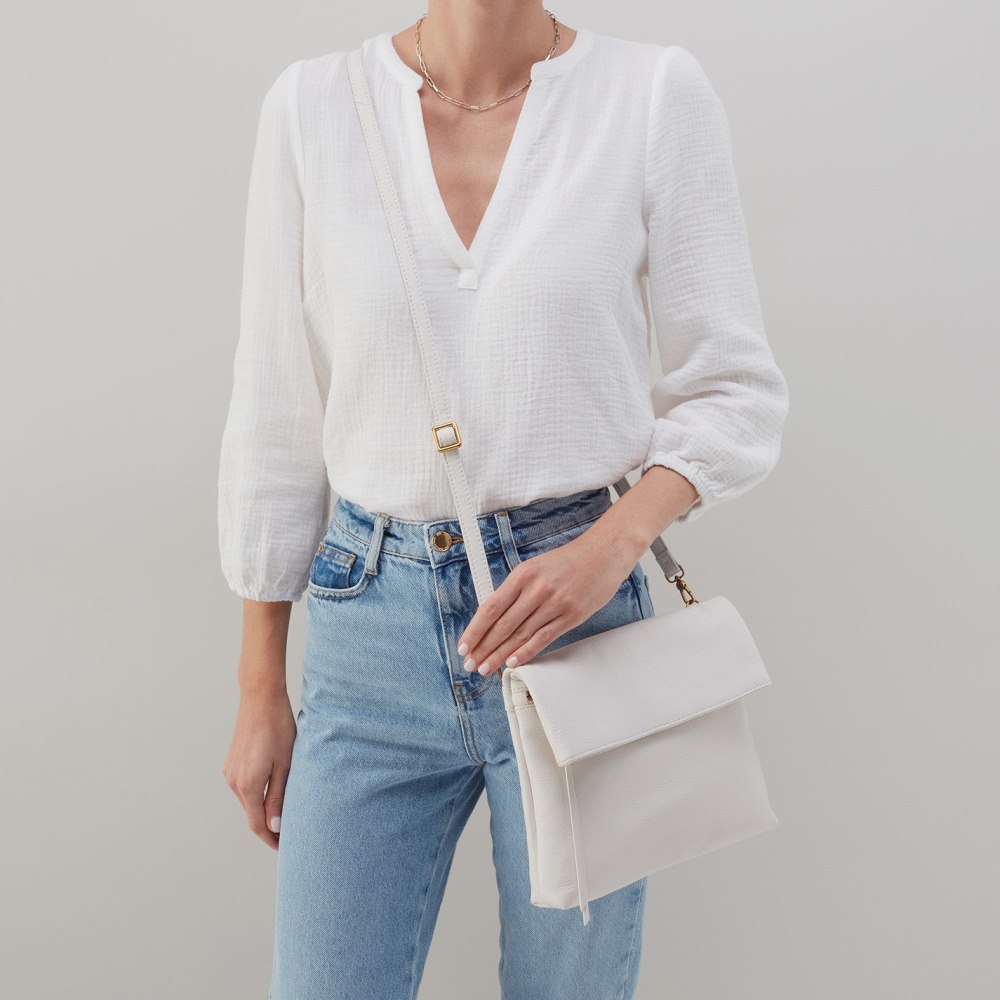 Hobo | Draft Crossbody in Pebbled Leather - White - Click Image to Close