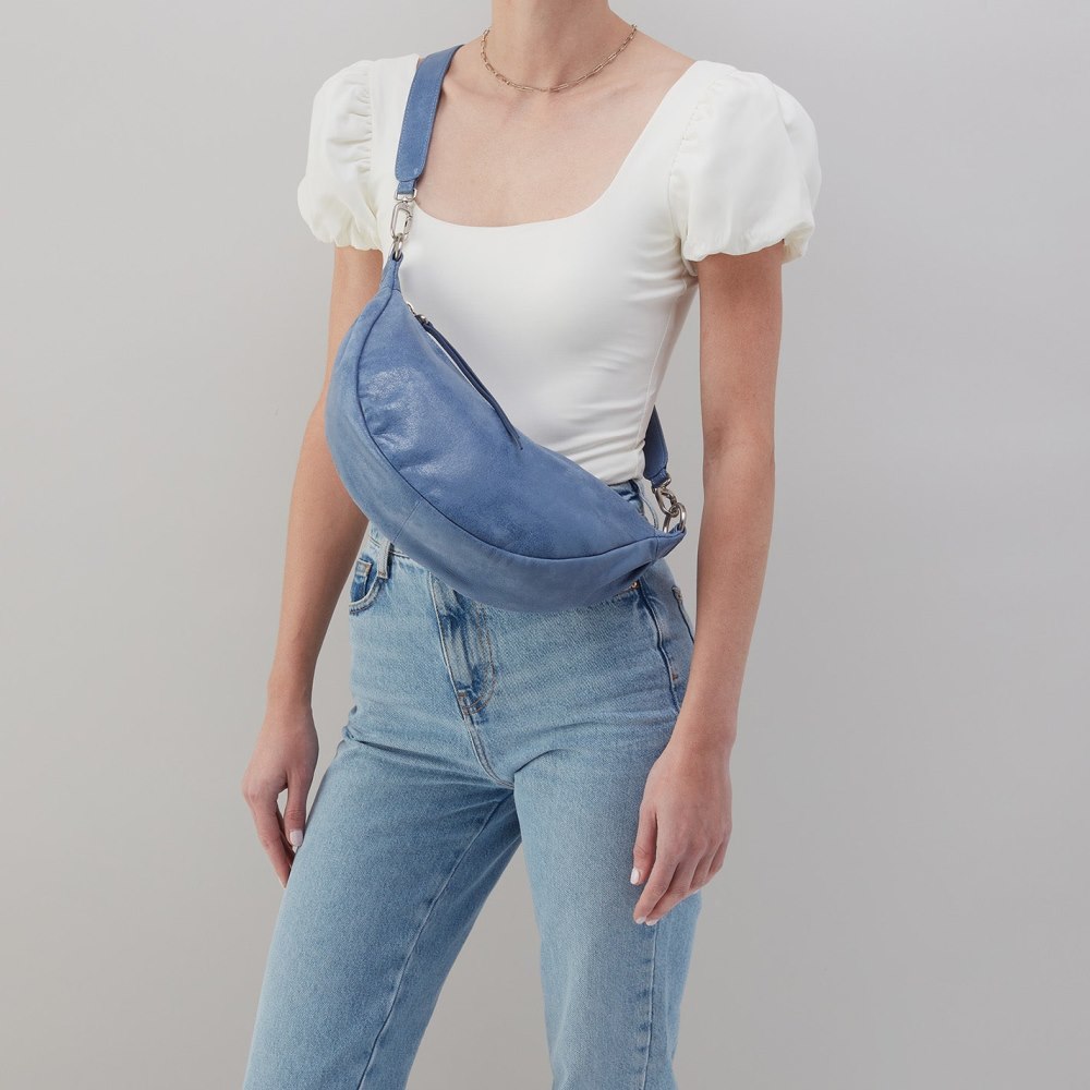 Hobo | Knox Sling in Buffed Leather - Azure - Click Image to Close