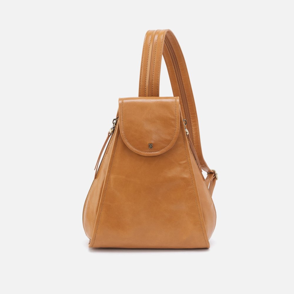 Hobo | Betta Backpack in Polished Leather - Natural